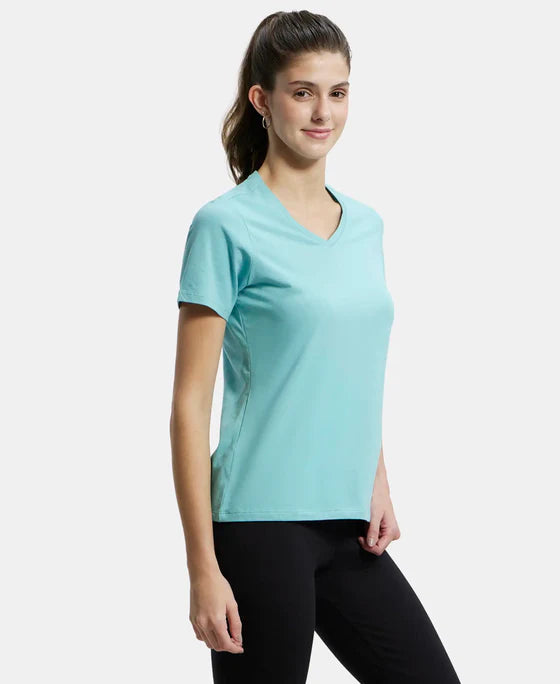 Super Combed Cotton Elastane Stretch Regular Fit Solid V Neck Half Sleeve T-Shirt - Nile Blue